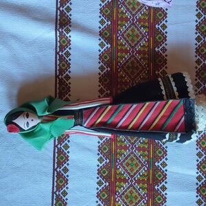 🇧🇬Vintage Bulgarian Folk Art Doll